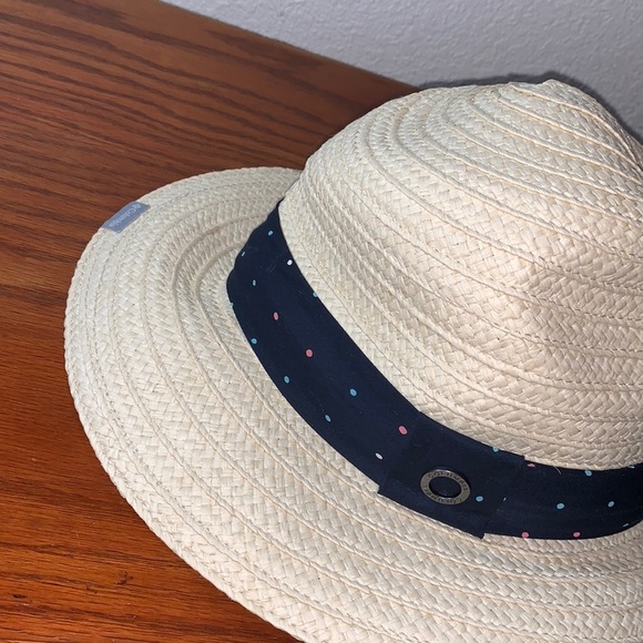 Columbia Hat - Picture 3 of 7